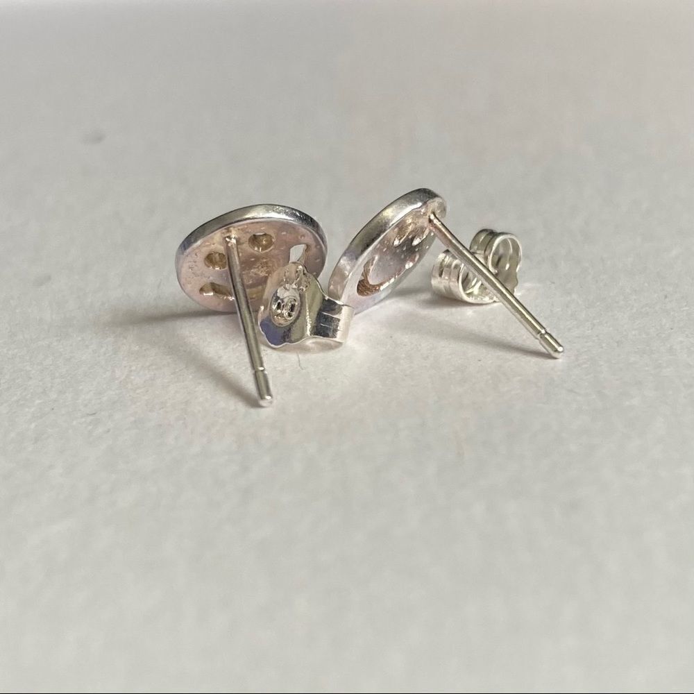 𝅺!!LAST PAIR!! Sterling Silver Smile Emoji Earrings - Picture 5 of 7